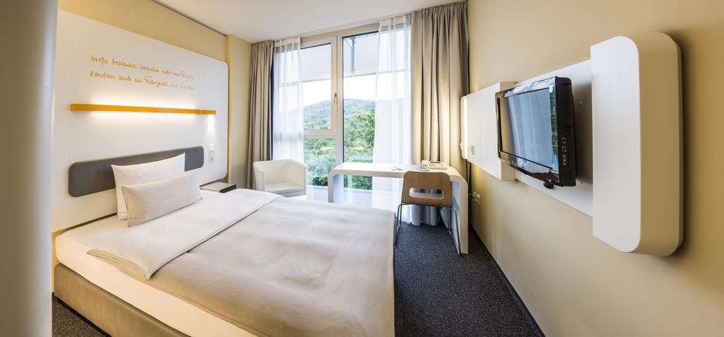 Lufthansa Seeheim - More Than A Conference Hotel Номер фото