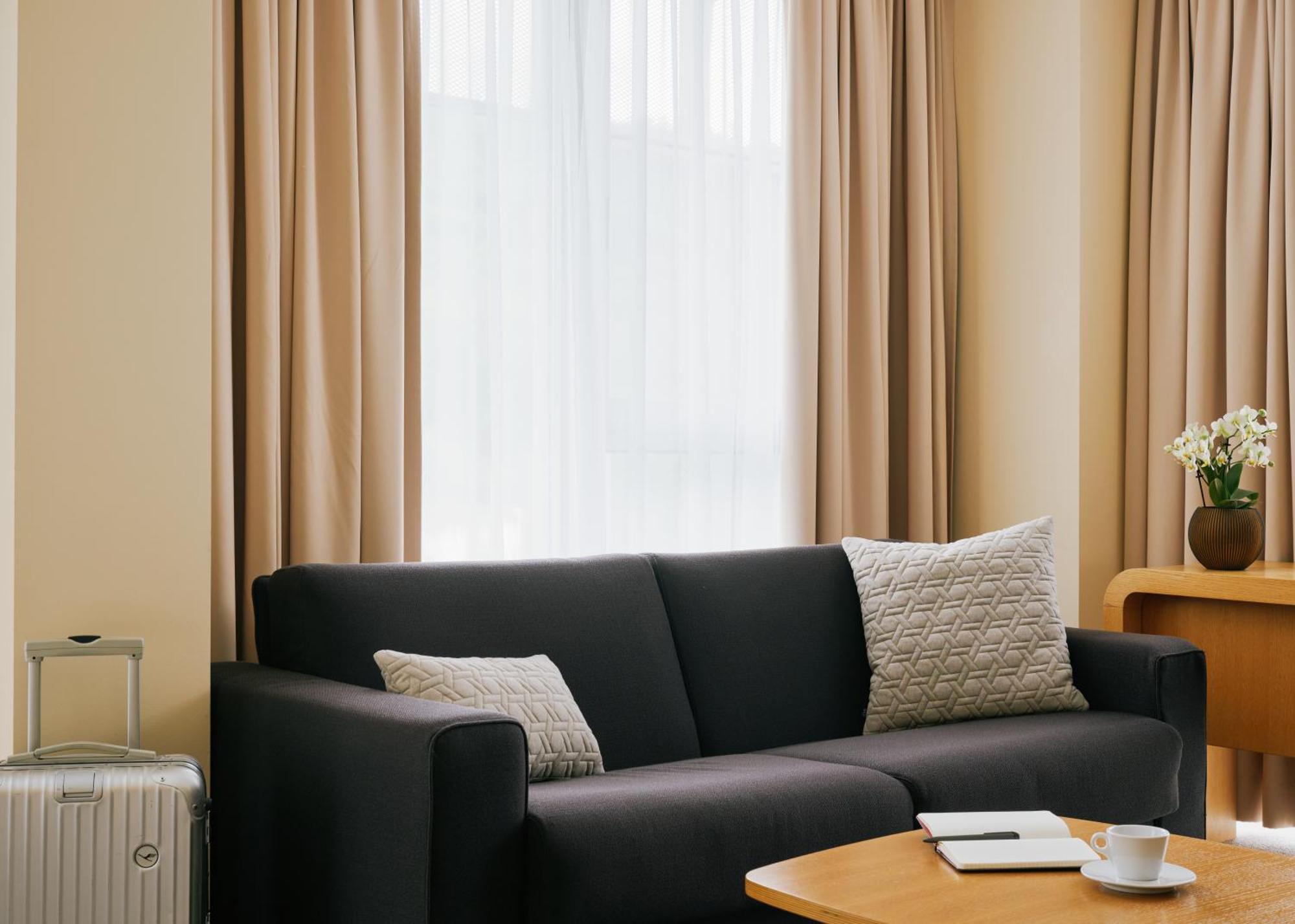 Lufthansa Seeheim - More Than A Conference Hotel Екстер'єр фото